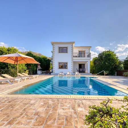 Villa Kambos Dio *